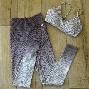 NOIREBLANC Activewear Set